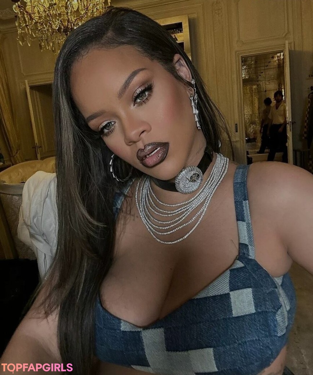 Photo nue de fuite OnlyFans de Rihanna #1087