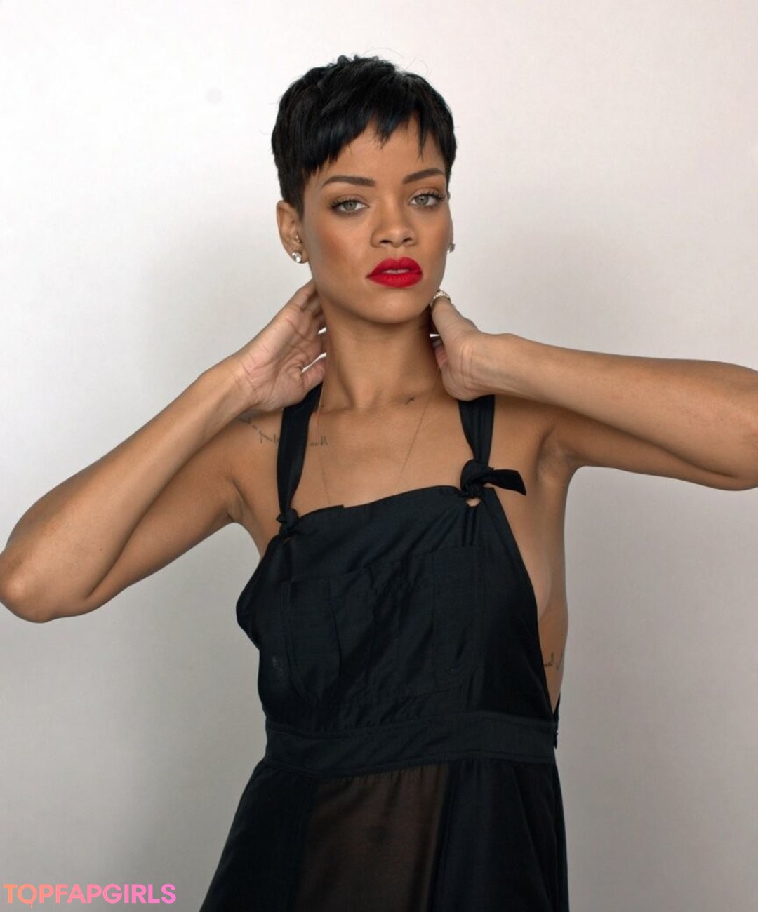 Photo nue de fuite OnlyFans de Rihanna #1142