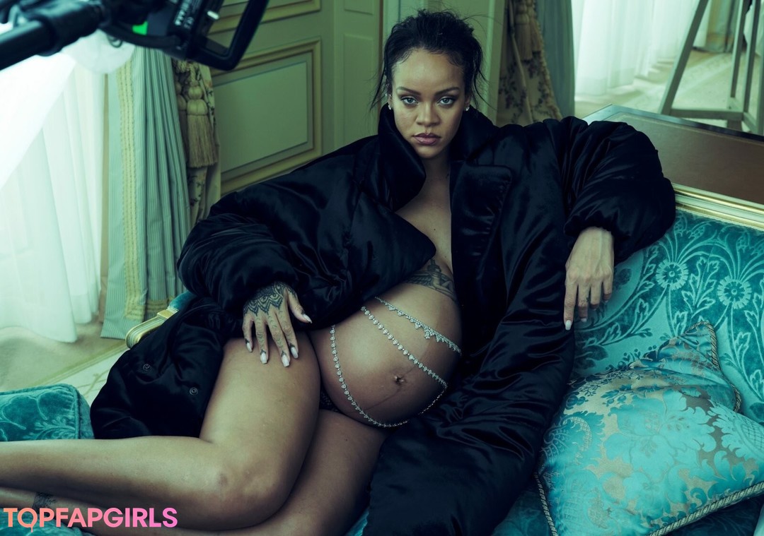 Photo nue de fuite OnlyFans de Rihanna #1179
