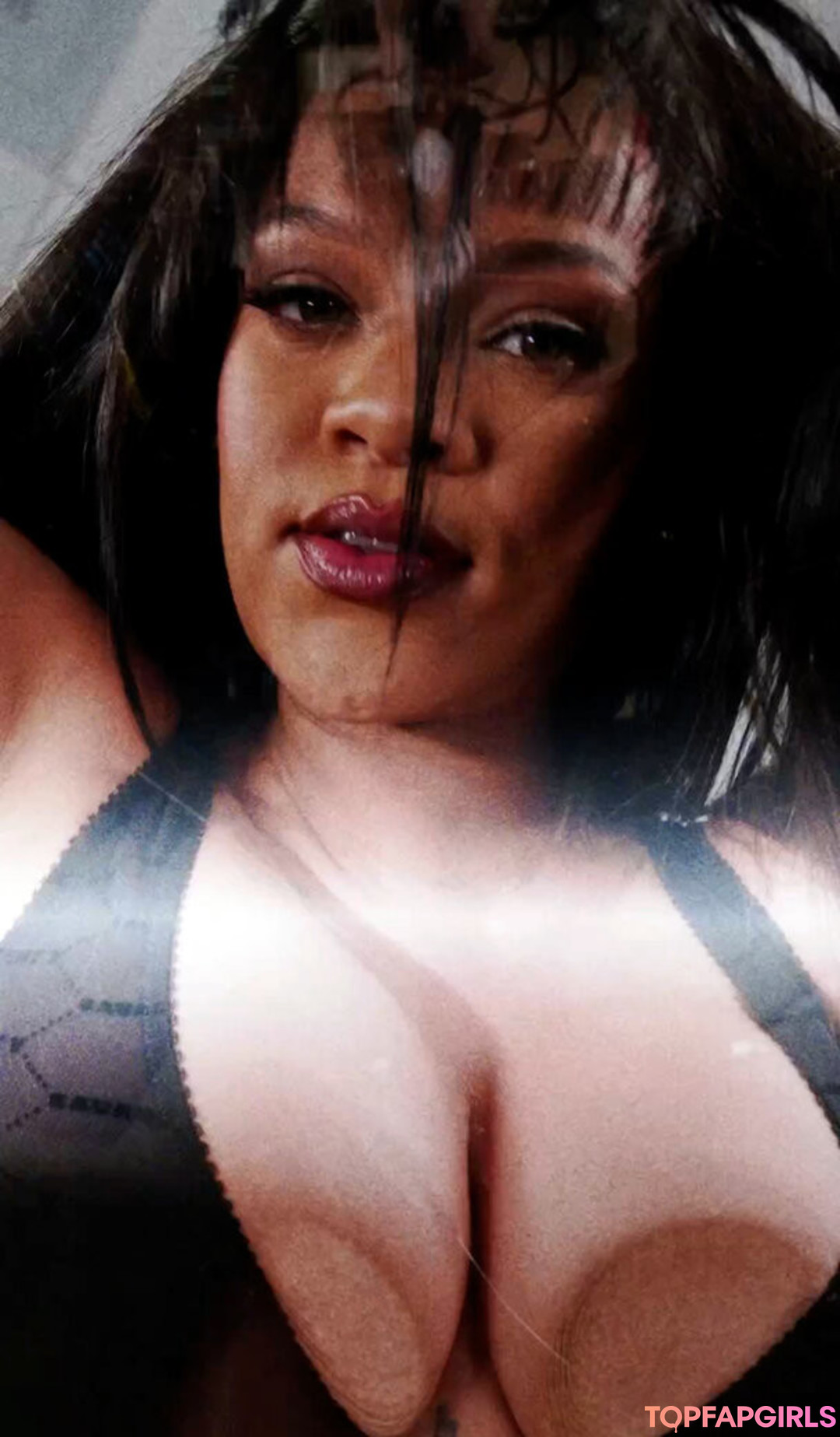 Photo nue de fuite OnlyFans de Rihanna #1234