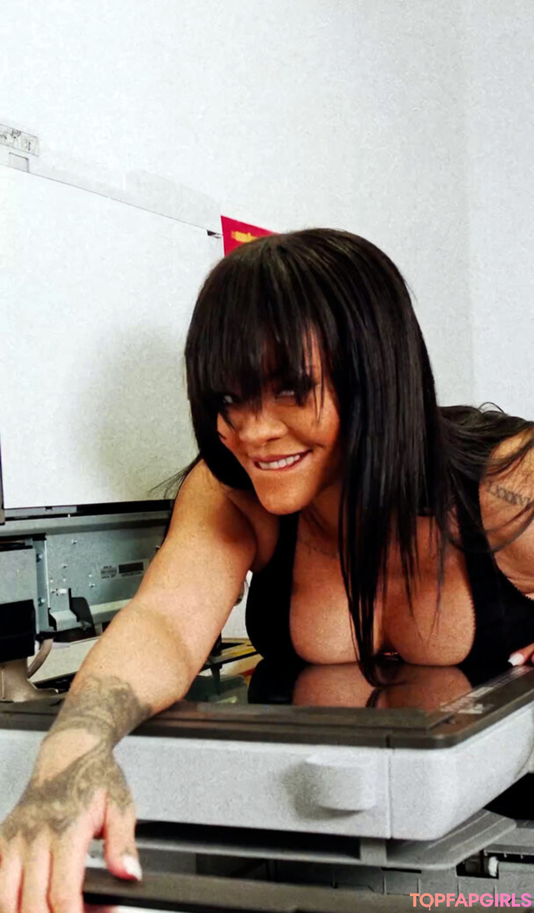 Photo nue de fuite OnlyFans de Rihanna #1238