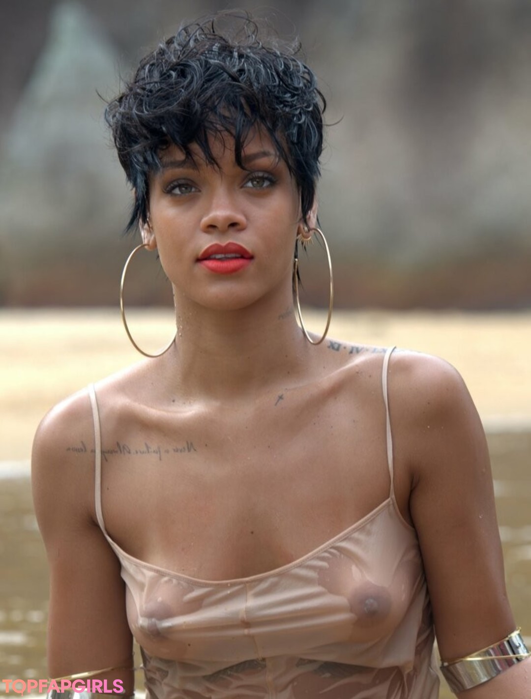 Photo nue de fuite OnlyFans de Rihanna #1509