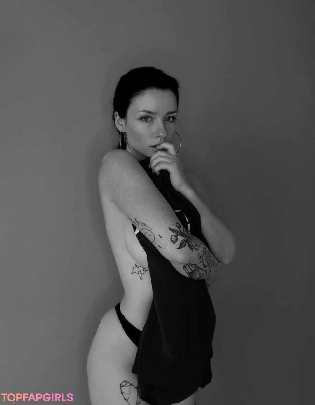 Photo nue de fuite OnlyFans de Innervus #1575