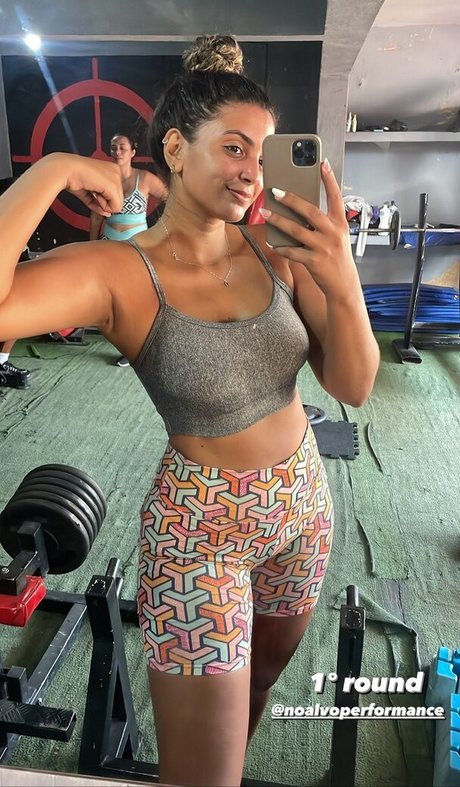 Julie Santos
