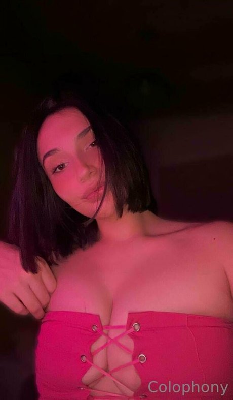 Photo nue de fuite OnlyFans de Hollybratty