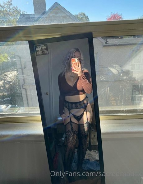 Photo nue de fuite OnlyFans de Sacredmadsx