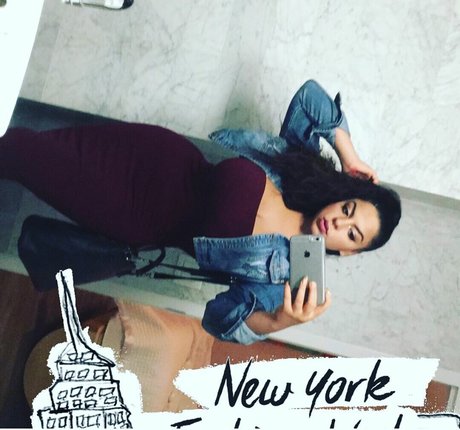 Photo nue de fuite OnlyFans de Iloveteniah