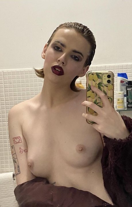 Photo nue de fuite OnlyFans de Cowgirldesserts