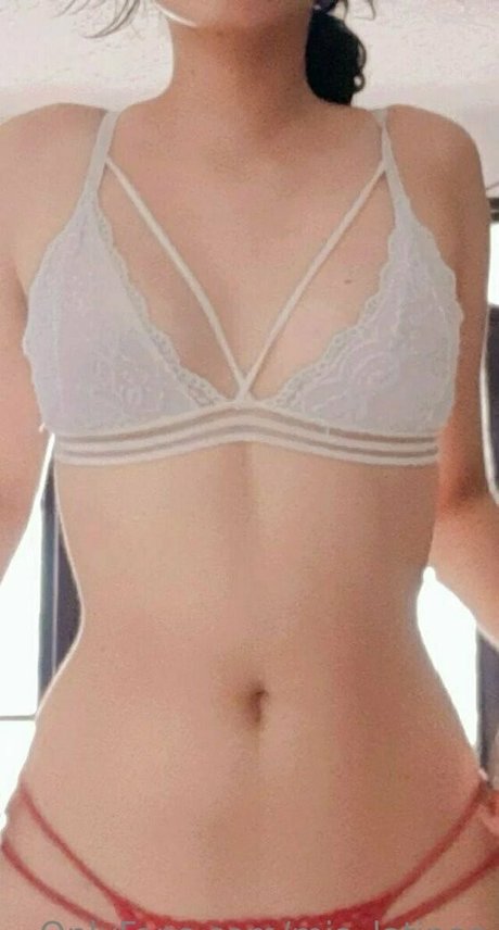 Photo nue de fuite OnlyFans de Mialatinaa