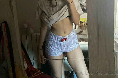 Mia_latinaa