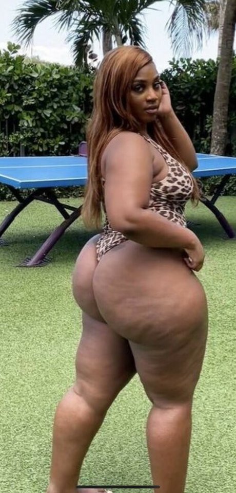 Photo nue de fuite OnlyFans de Corporatethugnnn