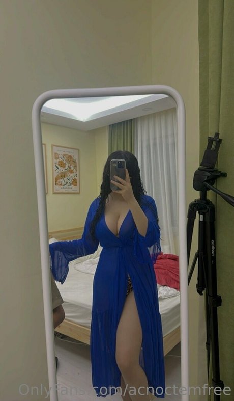 Photo nue de fuite OnlyFans de Acnoctemfree