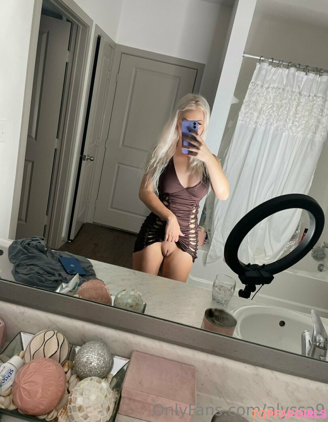 Photo nue de fuite OnlyFans de Alyssa9 #1334