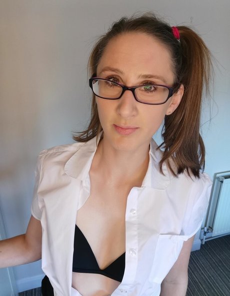 Aprilrosejonesx