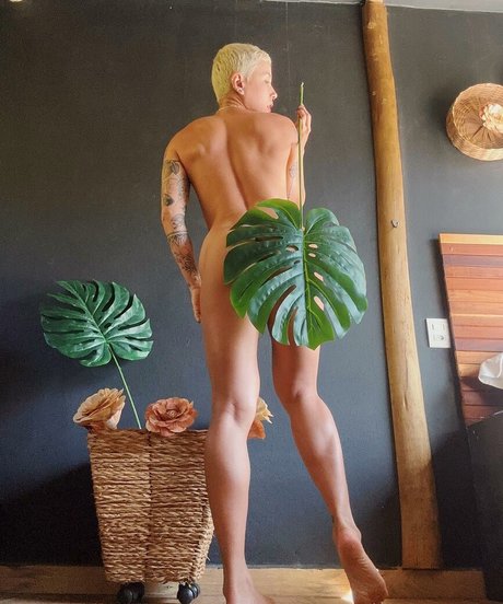 Photo nue de fuite OnlyFans de Tabata Chang