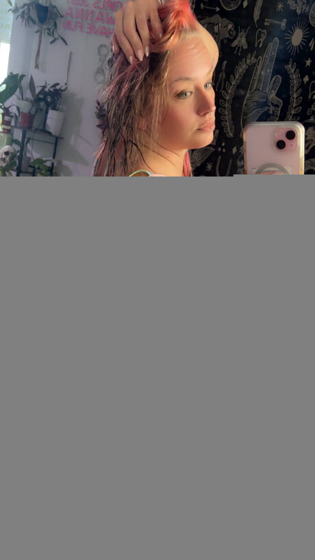 Photo nue de fuite OnlyFans de Pinkiibxtchfree