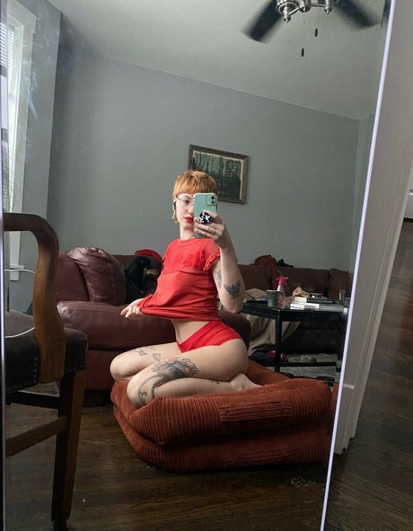 Photo nue de fuite OnlyFans de Pleasequietdown