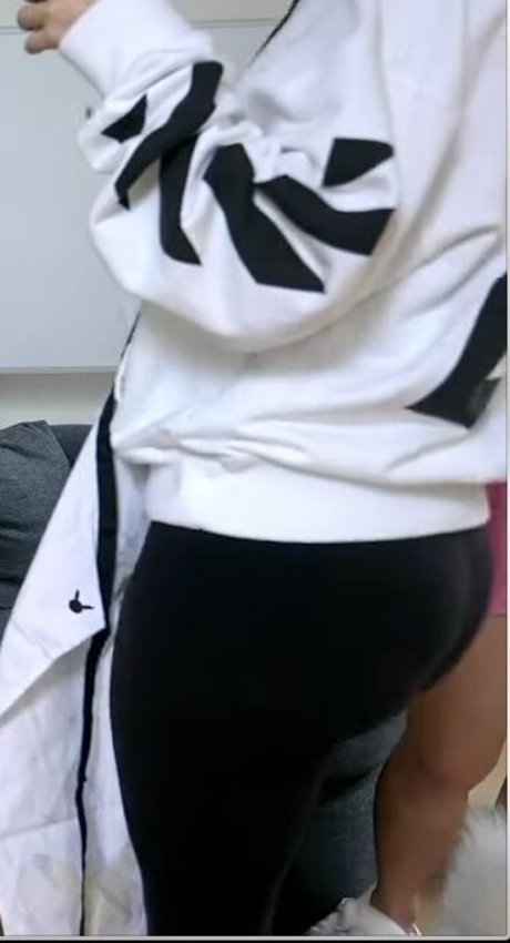 Photo nue de fuite OnlyFans de Fuslie