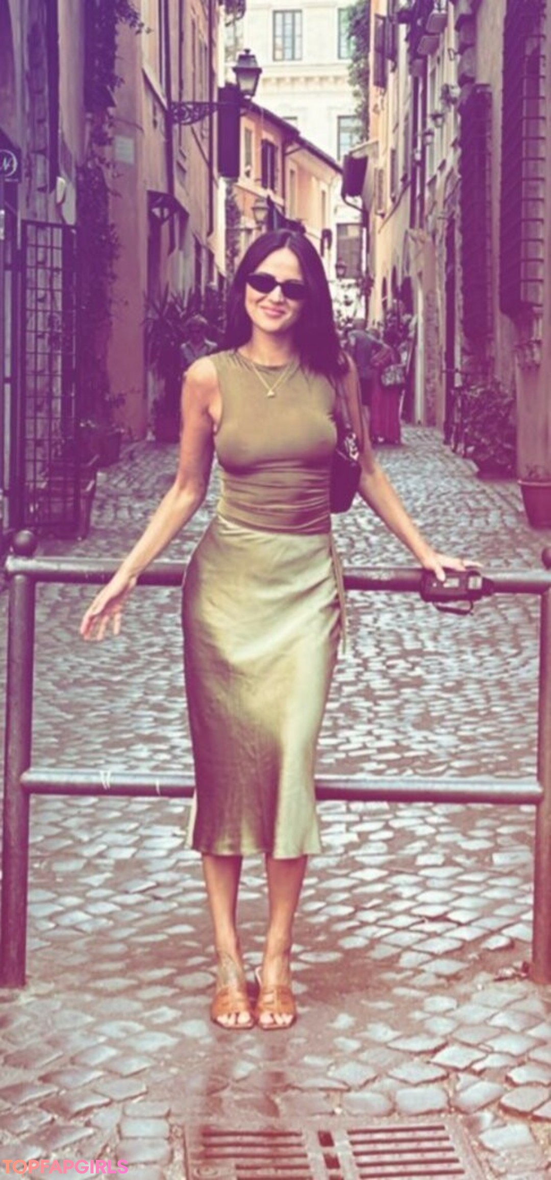Photo nue de fuite OnlyFans de Eiza Gonzalez #1089