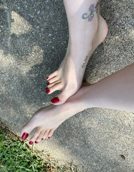 Photo nue de fuite OnlyFans de Tinykittie