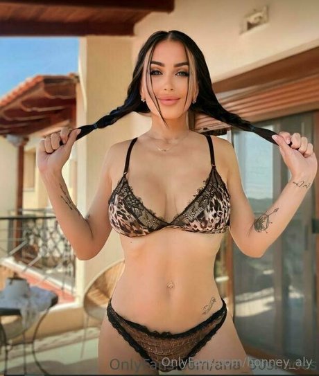 Honneyaly