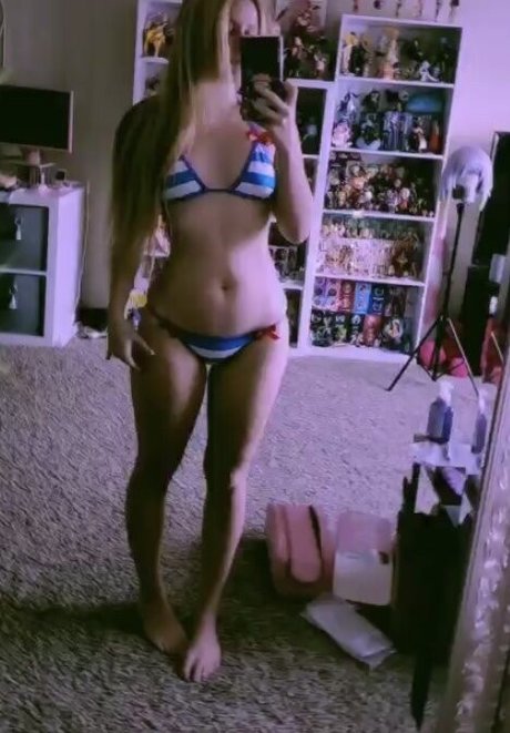 Photo nue de fuite OnlyFans de Everydayharleyquinn