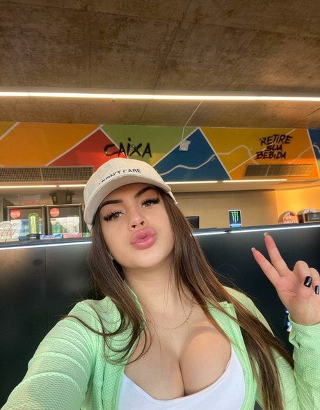 Photo nue de fuite OnlyFans de Brenda Scandolara