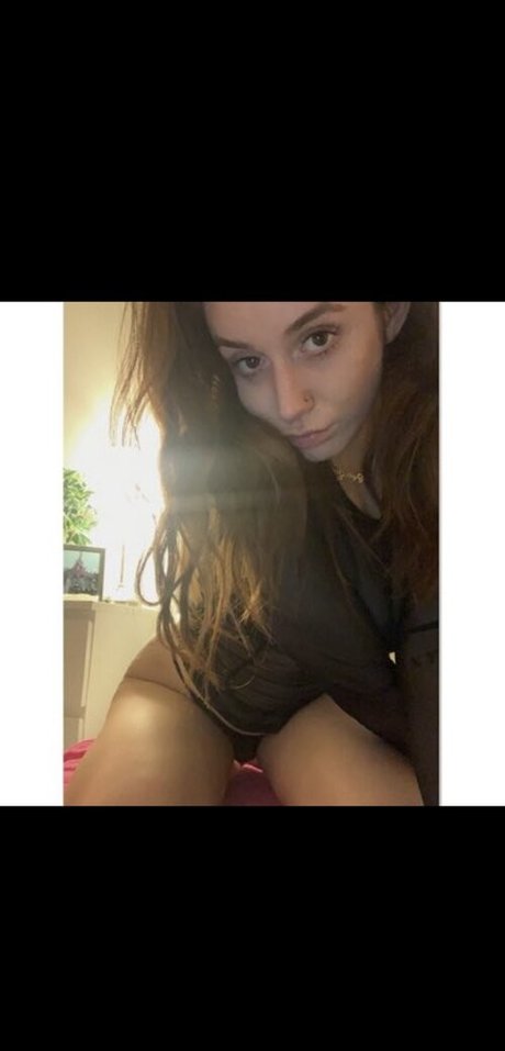 Photo nue de fuite OnlyFans de Carinneyy