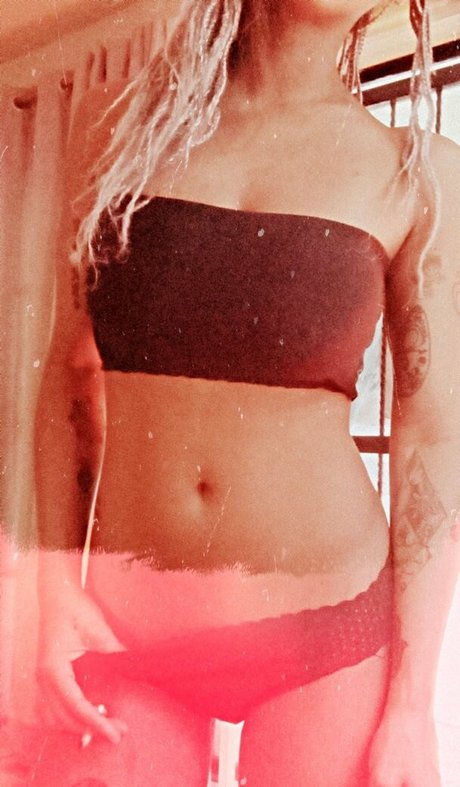 Photo nue de fuite OnlyFans de Sourmoonstone