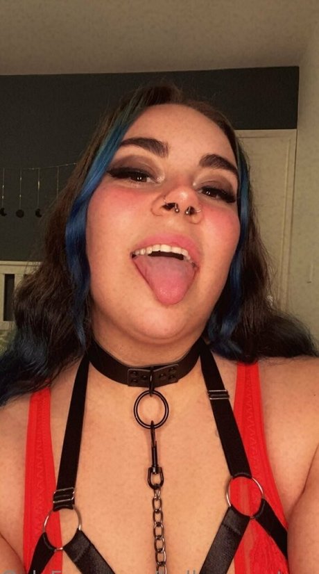 Photo nue de fuite OnlyFans de Bellamonstera