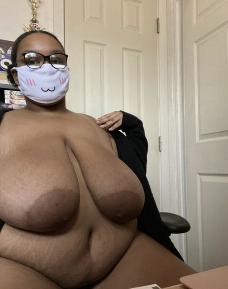 Photo nue de fuite OnlyFans de Shamefullyskilled