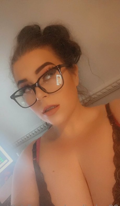 Ameliaskye98