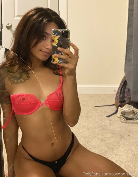 Photo nue de fuite OnlyFans de Cocoboncoco