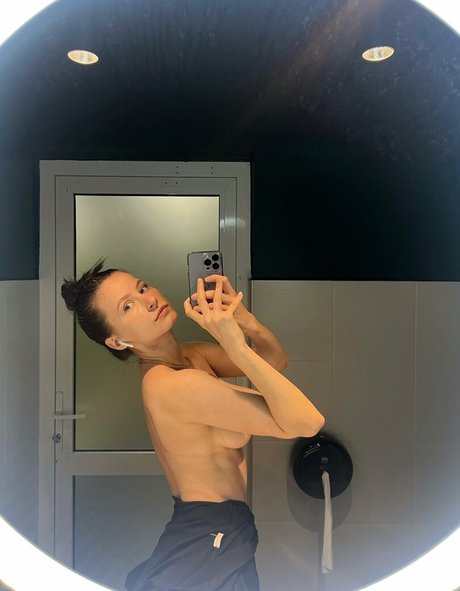 Photo nue de fuite OnlyFans de Toma Efremova
