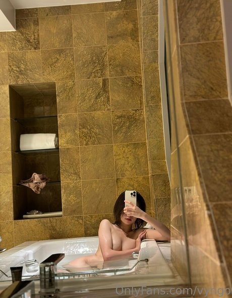 Photo nue de fuite OnlyFans de Vyngo