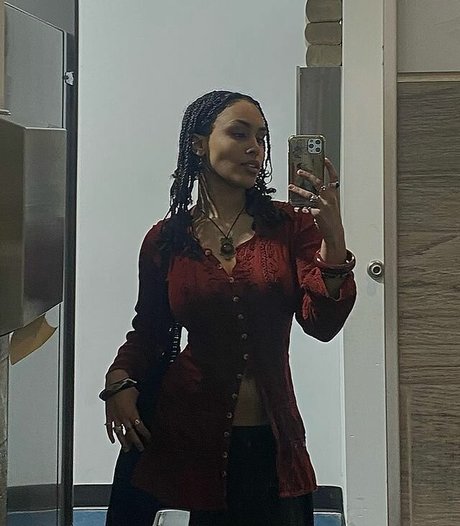 Photo nue de fuite OnlyFans de Aaliyeezy