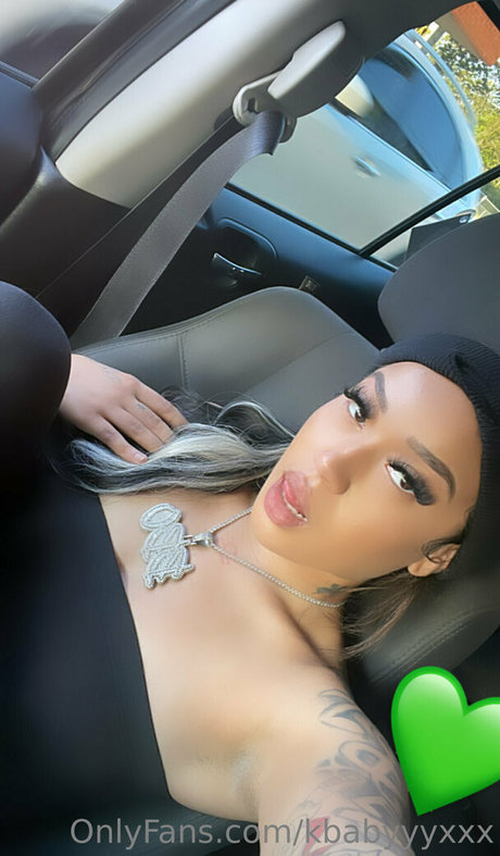 Photo nue de fuite OnlyFans de Kbabyyyxxx