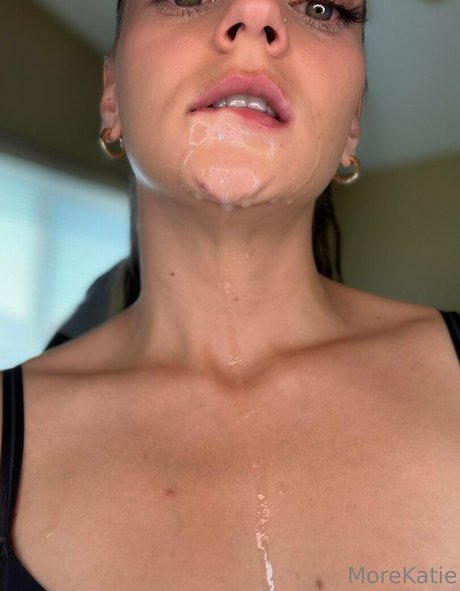 Photo nue de fuite OnlyFans de Morekatie