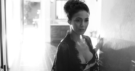 Photo nue de fuite OnlyFans de Emmanuelle Chriqui