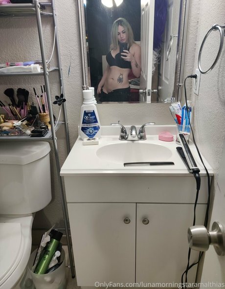 Photo nue de fuite OnlyFans de Lunamorningstaramalthias