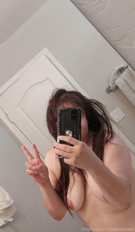 Photo nue de fuite OnlyFans de Greensweater
