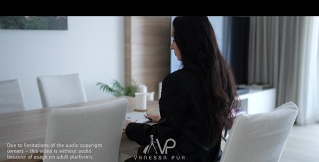 Vanessa Pur