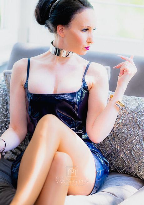 Vanessa Pur