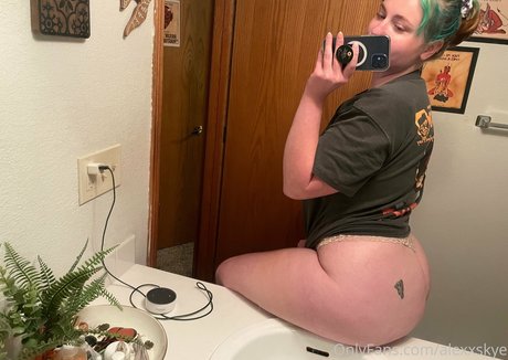 Alexxskye