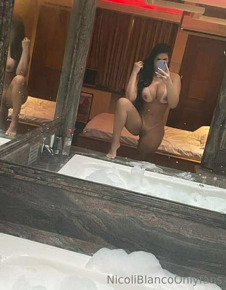 Photo nue de fuite OnlyFans de Nicoli Blanco
