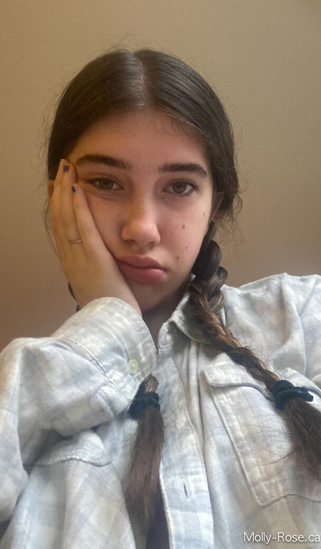 Itsmollyyyrose_again