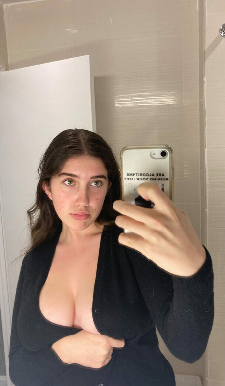 Itsmollyyyroseagain