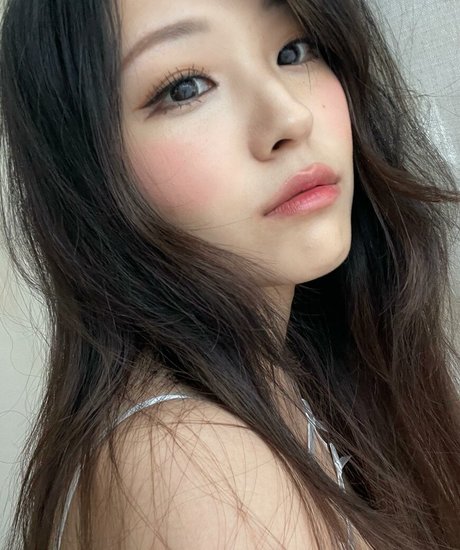 Photo nue de fuite OnlyFans de Aikuros