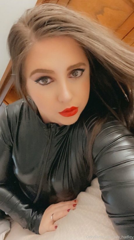 Ava_hadley