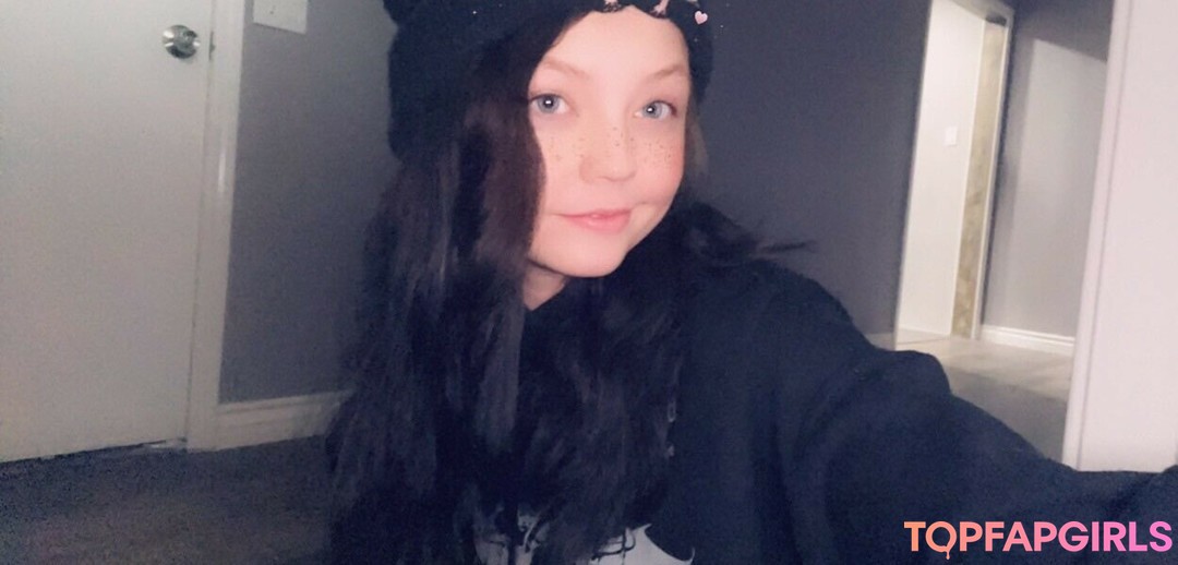 Photo nue de fuite OnlyFans de Strawbeariemilkk #1158